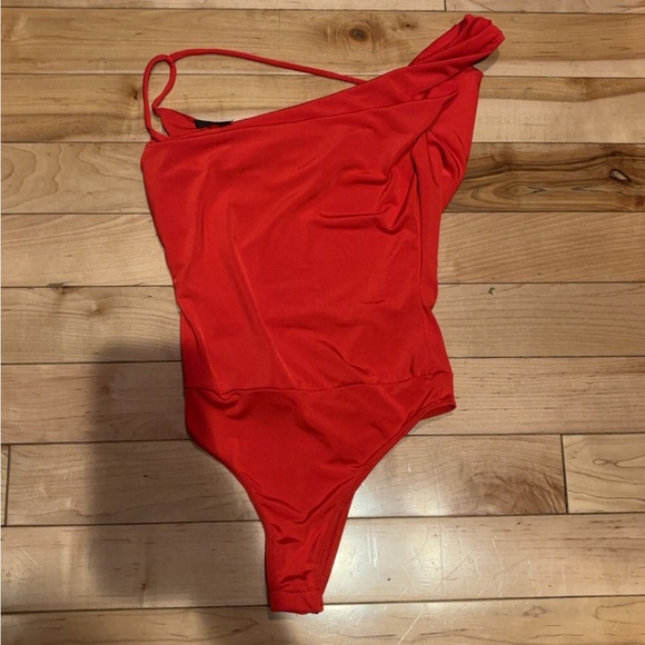LULU’S MODERN BEAUTY RED ASYMMETRICAL COWL NECK BODYSUIT - Picture 7 of 7